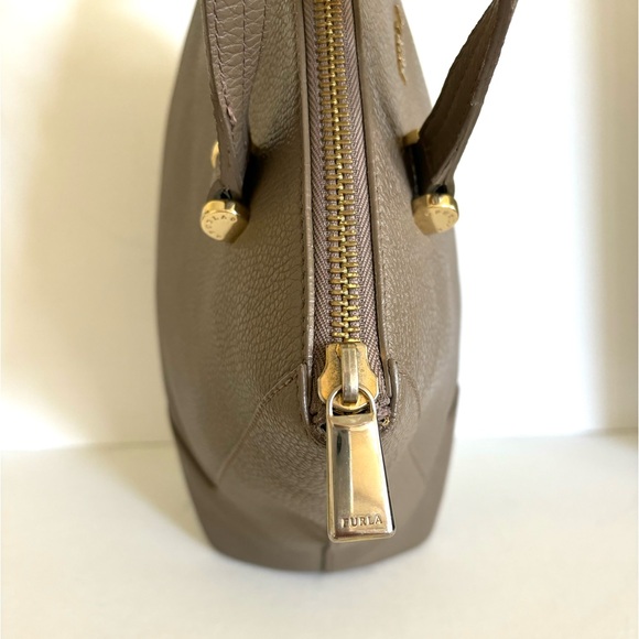 FURLA Luxury Pebbled Leather | Shoulder Bag - Picture 4 of 10